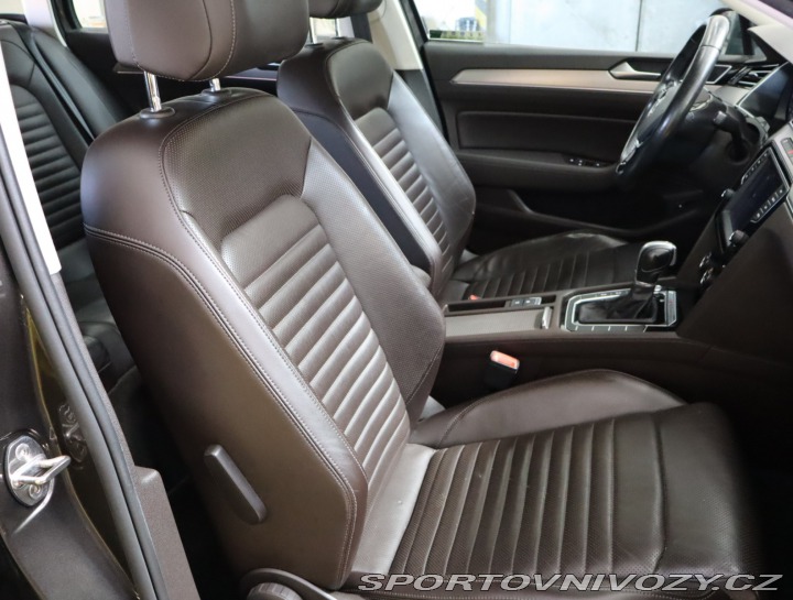 Volkswagen Ostatní modely Passat Highline 2.0 BiTDI 2015