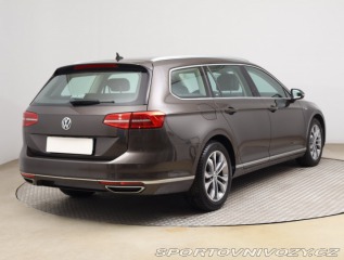 Volkswagen Ostatní modely Passat Highline 2.0 BiTDI 2015