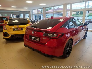Honda Civic 2.0 e:HEV SPORT RED SKLAD 2025