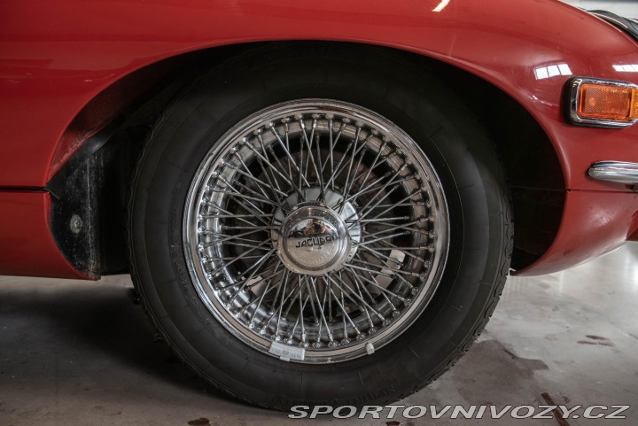 Jaguar E-Type  1800