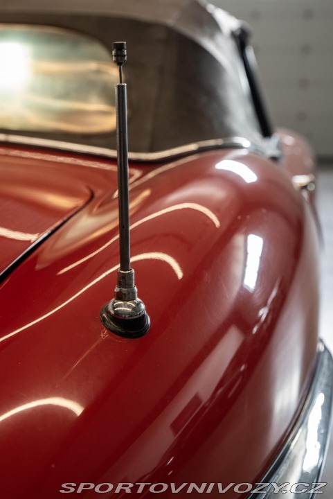 Jaguar E-Type  1800