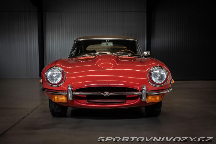 Jaguar E-Type  1800
