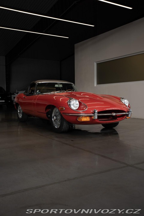 Jaguar E-Type  1800