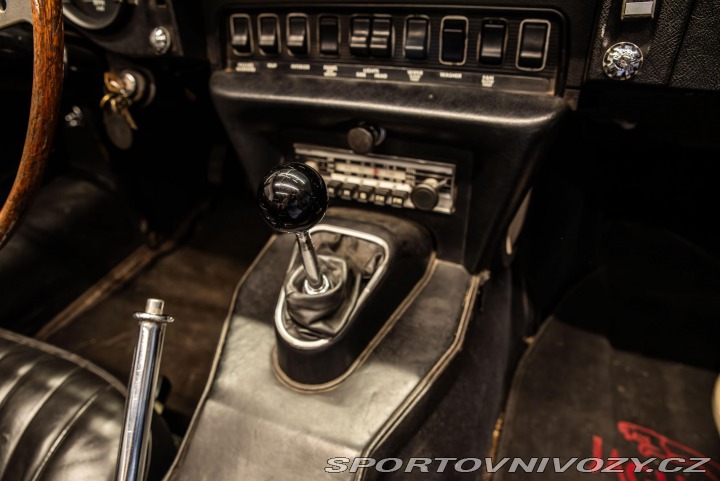 Jaguar E-Type  1800