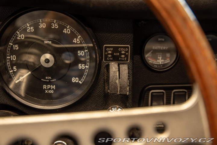 Jaguar E-Type  1800