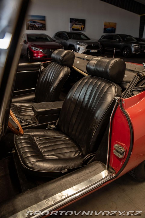 Jaguar E-Type  1800