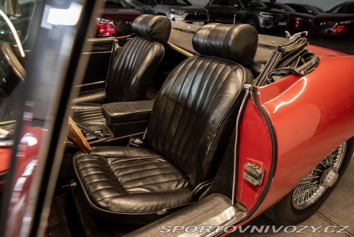 Jaguar E-Type  1800