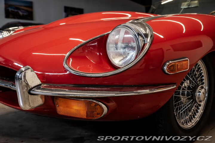 Jaguar E-Type  1800