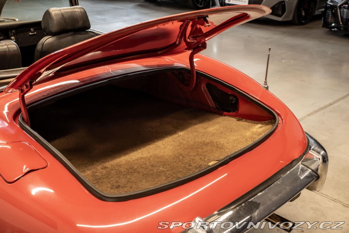 Jaguar E-Type  1800