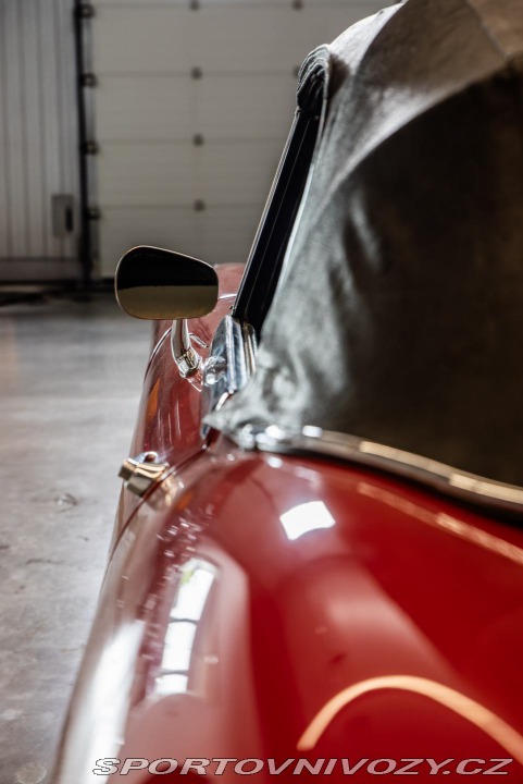 Jaguar E-Type  1800