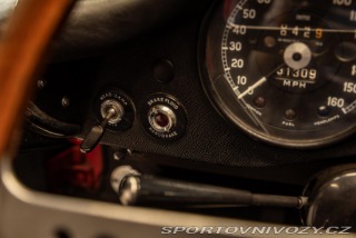 Jaguar E-Type  1800