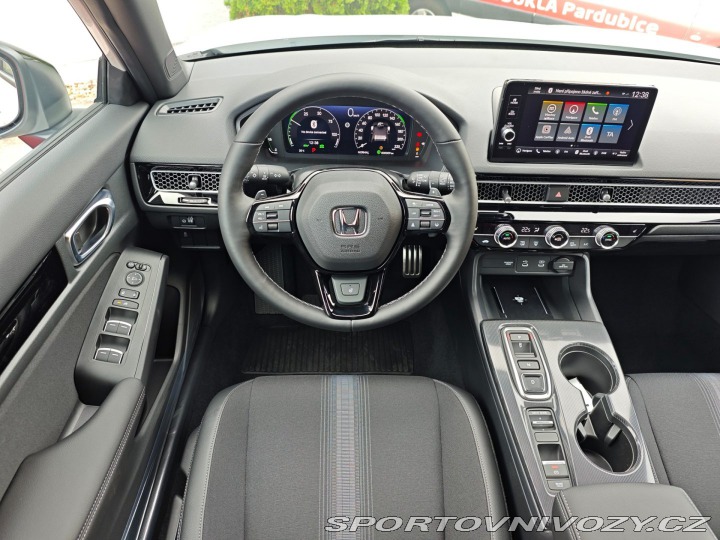 Honda Civic 2.0 e:HEV SPORT rezervace 2026