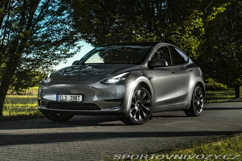 Tesla Model Y Long Range Dual Motor