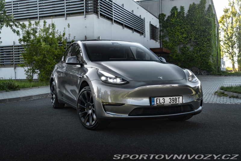Tesla Model Y Long Range Dual Motor