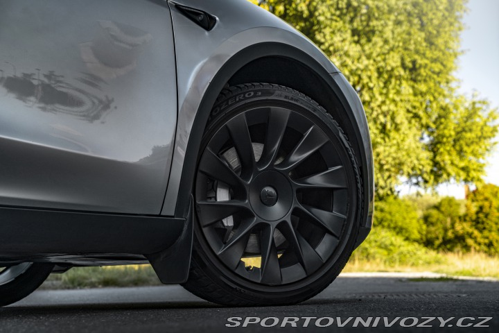 Tesla Model Y Long Range Dual Motor 2023