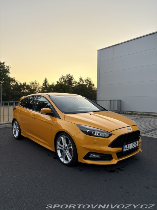 Ford Focus ST 