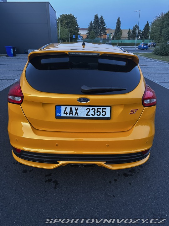 Ford Focus ST  2015