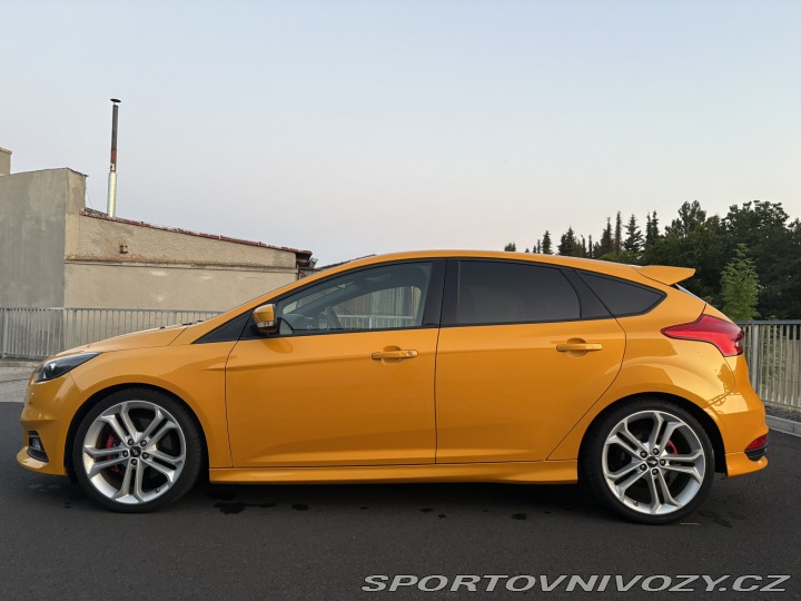 Ford Focus ST  2015