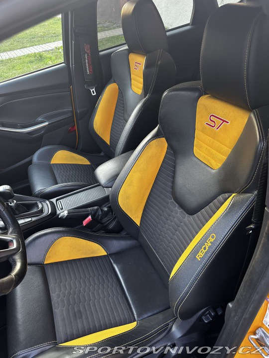Ford Focus ST  2015