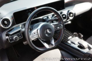 Mercedes-Benz A A180 / AMG LINE / TOP 2020