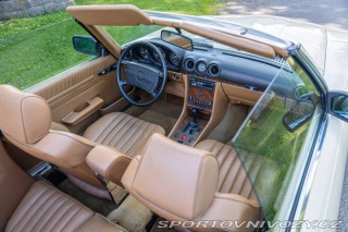 Mercedes-Benz SL 560 SL R107 1986