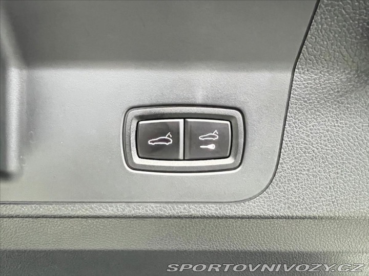 Porsche Panamera TURBO 404 KW, SPORT VÝFUK 2019