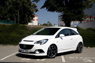 Opel Corsa OPC ve výjimečně zachovalém s