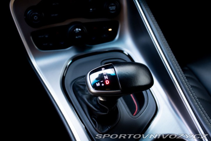 Dodge Challenger Americká klasika 1800