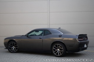 Dodge Challenger Americká klasika 1800