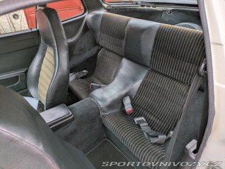 Porsche 944  1982