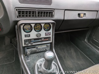 Porsche 944  1982