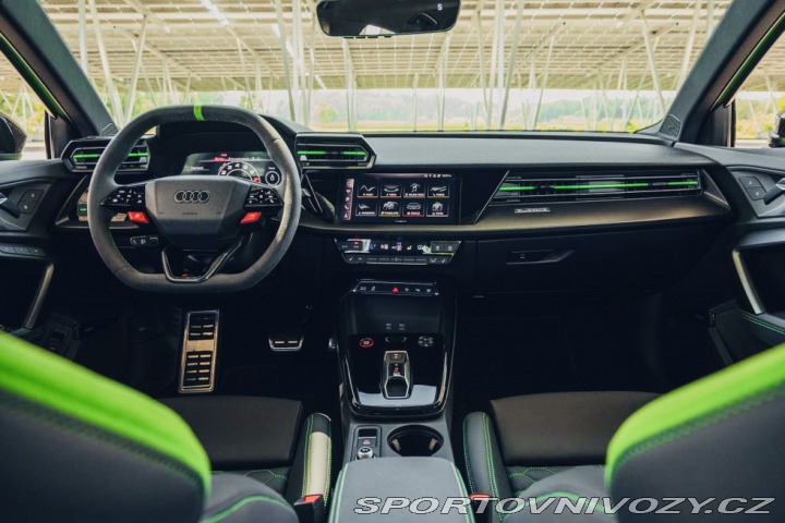 Audi RS3  2025