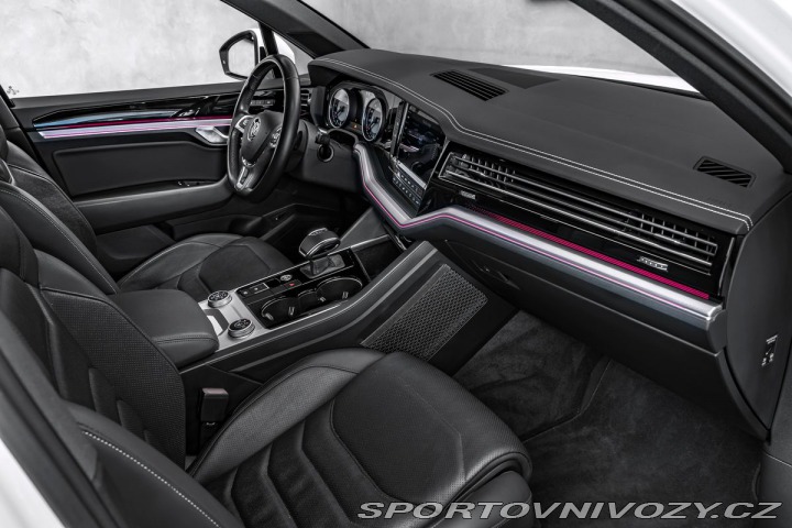 Volkswagen Ostatní modely Touareg 210kW R-line 4M Vzduch IQ 2019