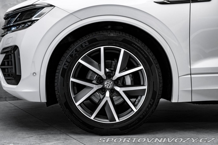 Volkswagen Ostatní modely Touareg 210kW R-line 4M Vzduch IQ 2019