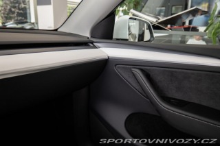 Tesla Model Y Performance/AWD/Dualmotor 2025