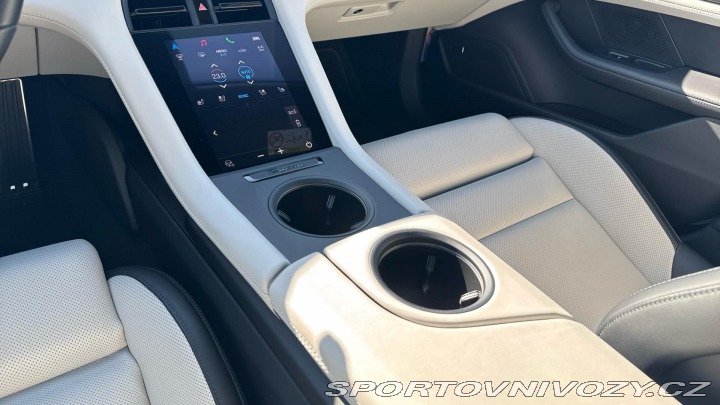 Porsche Taycan 4S Cross Turismo 2024
