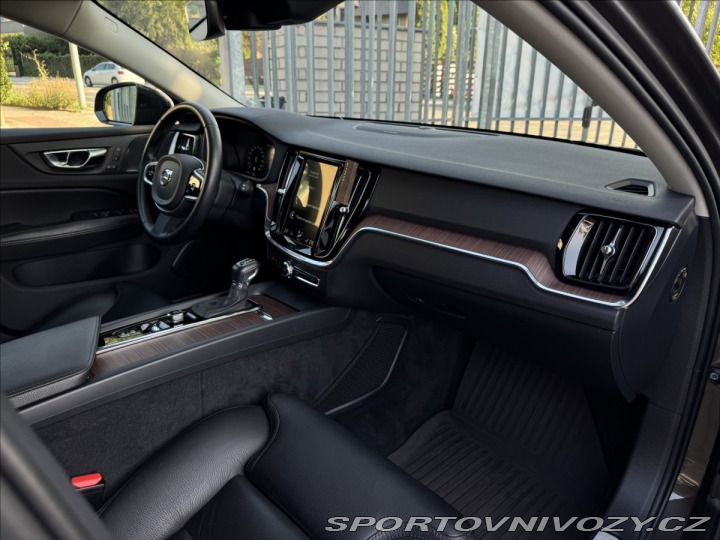 Volvo V60 T5 Cross country 2020