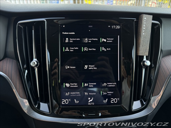 Volvo V60 T5 Cross country 2020