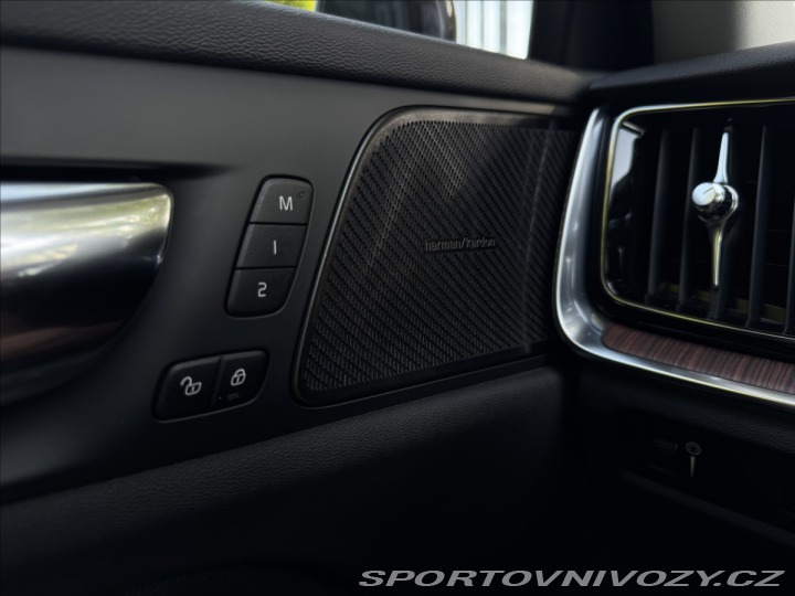 Volvo V60 T5 Cross country 2020