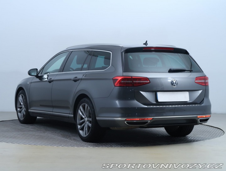 Volkswagen Ostatní modely Passat Highline 2.0 BiTDI 2016
