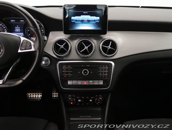 Mercedes-Benz CLA AMG Paket 180 2017