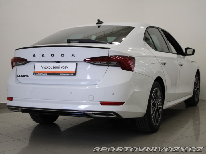 Škoda Ostatní modely Octavia 1,5 TSi SportLine 5L.Zar. 2023