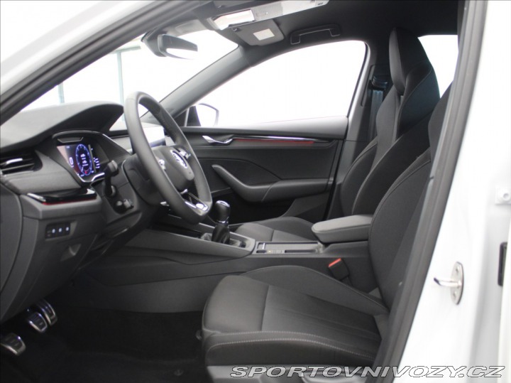 Škoda Ostatní modely Octavia 1,5 TSi SportLine 5L.Zar. 2023