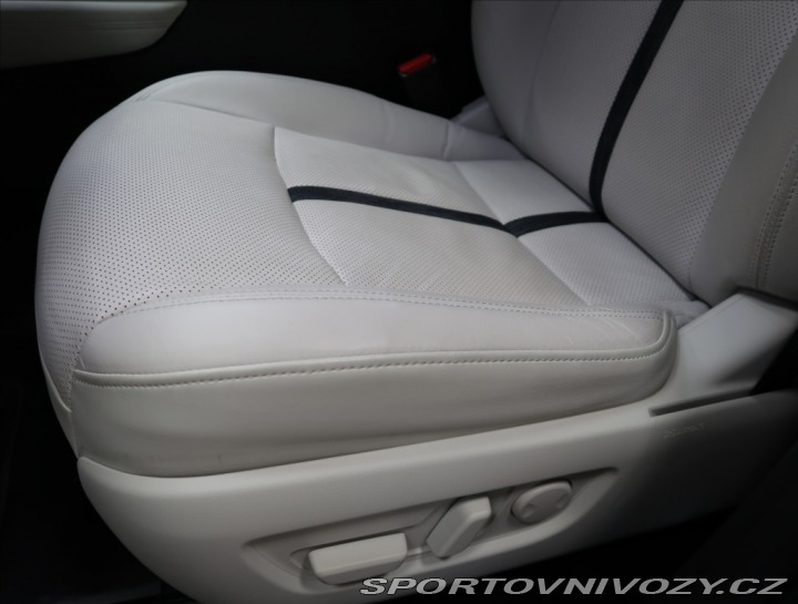 Mazda Ostatní modely CX-60 2,5 PHEV TAKUMI AUT AWD 2 2022