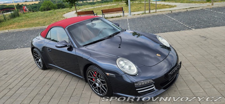 Porsche 911 Carrera 4S PDK 2012