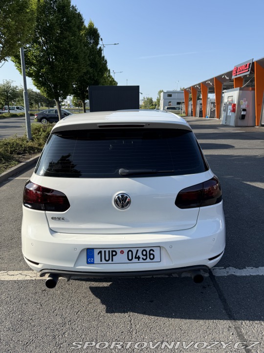Volkswagen Golf 6 GTI 2009