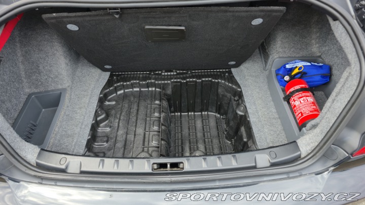 BMW 3 320d E92, xDrive 2011