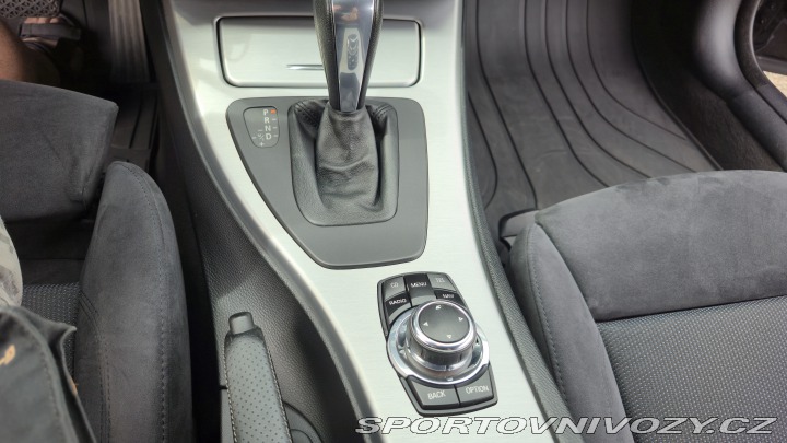 BMW 3 320d E92, xDrive 2011