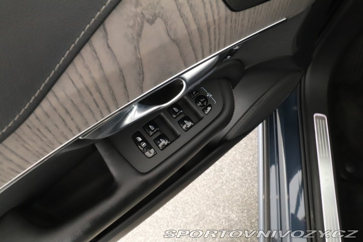 Volvo Ostatní modely XC90 Inscription B5 AWD Polest 2020