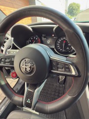 Alfa Romeo Giulia Quadrifoglio 2021